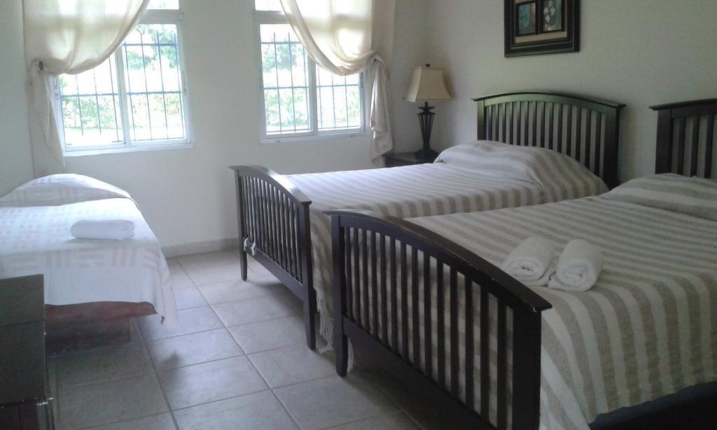 Hotel Campestre El Valle de Anton Chambre photo